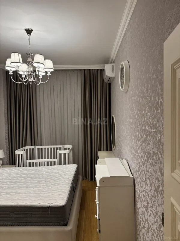 Satılır 2 otaqlı mənzil 80 m²