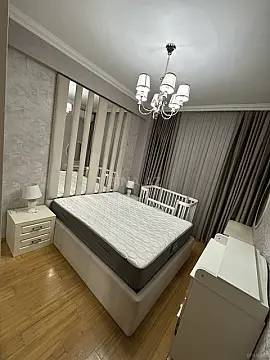 Satılır 2 otaqlı mənzil 80 m²