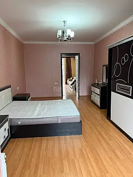 Satılır 2 otaqlı mənzil 66 m²