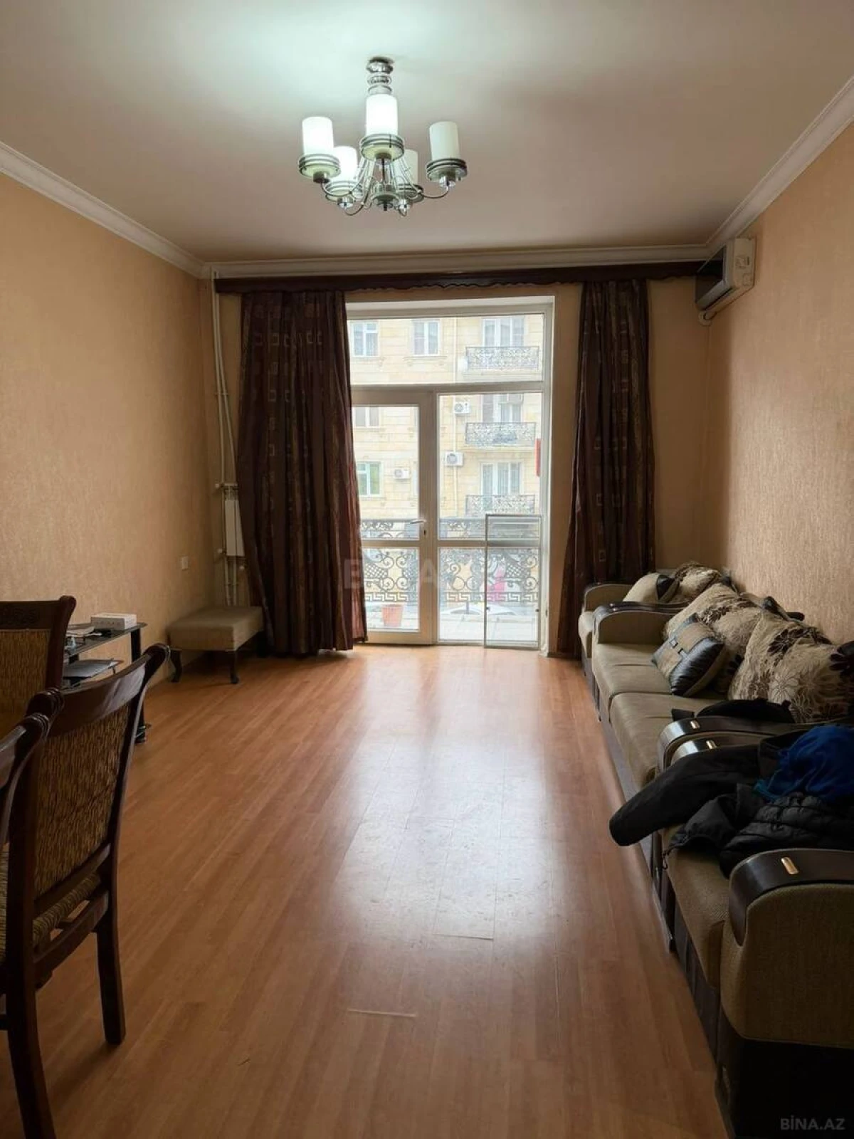 Satılır 2 otaqlı mənzil 66 m²