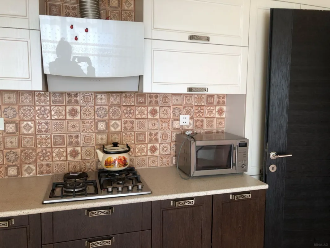 Kirayə verilir 2 otaqlı mənzil 60 m²