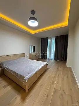 Kirayə verilir 3 otaqlı mənzil 150 m²