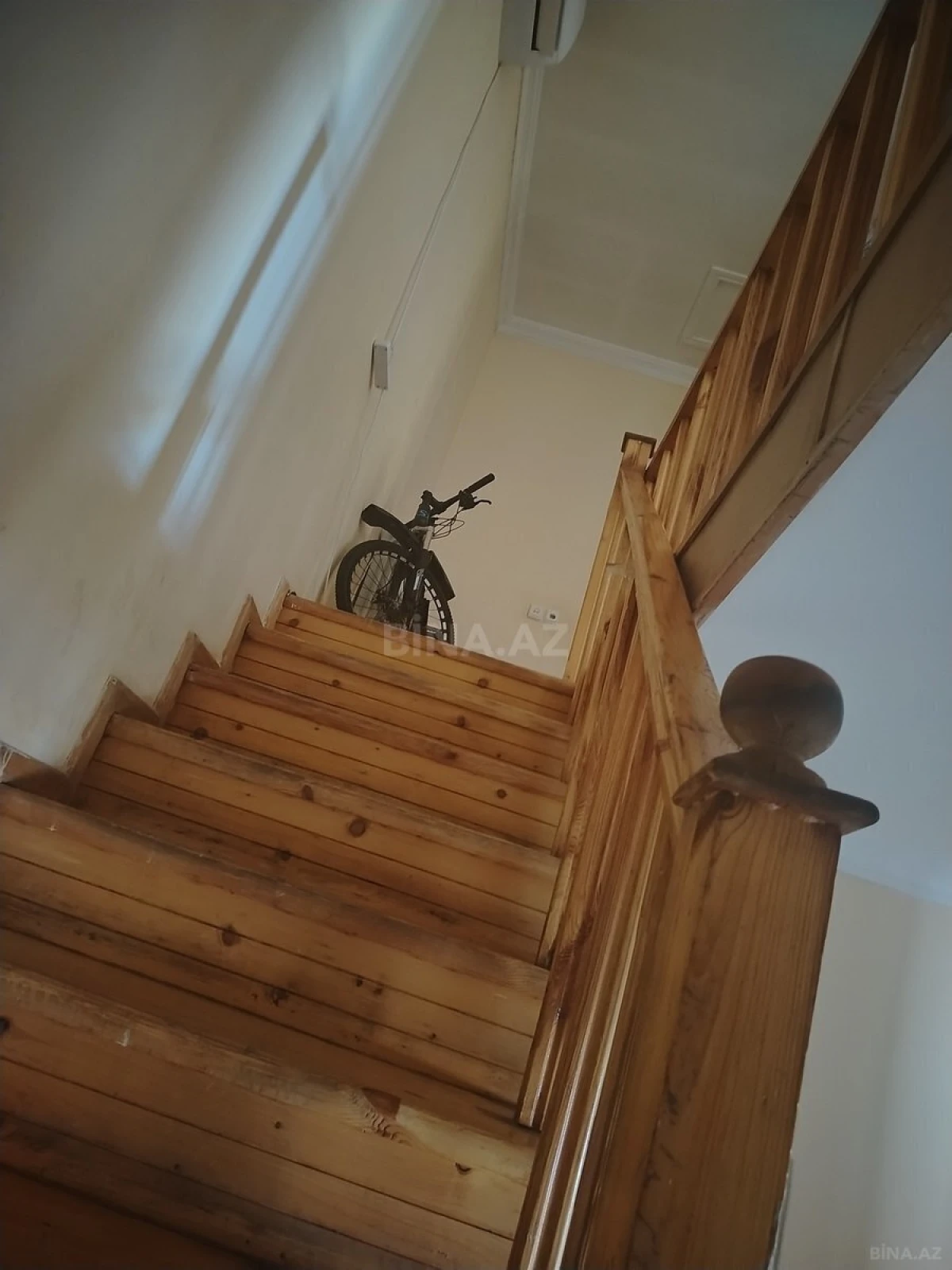 Satılır 4 otaqlı həyət evi 100 m²