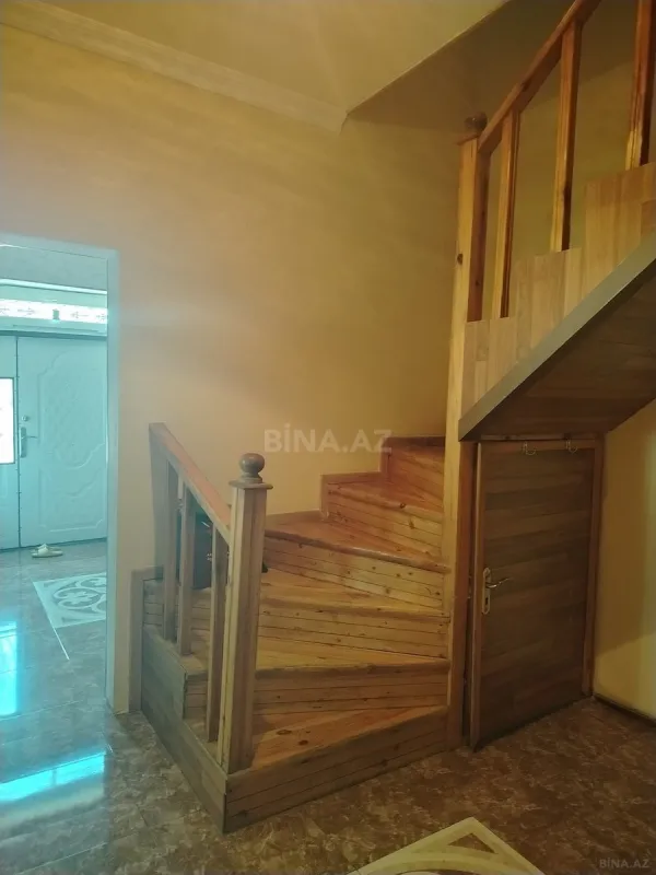 Satılır 4 otaqlı həyət evi 100 m²