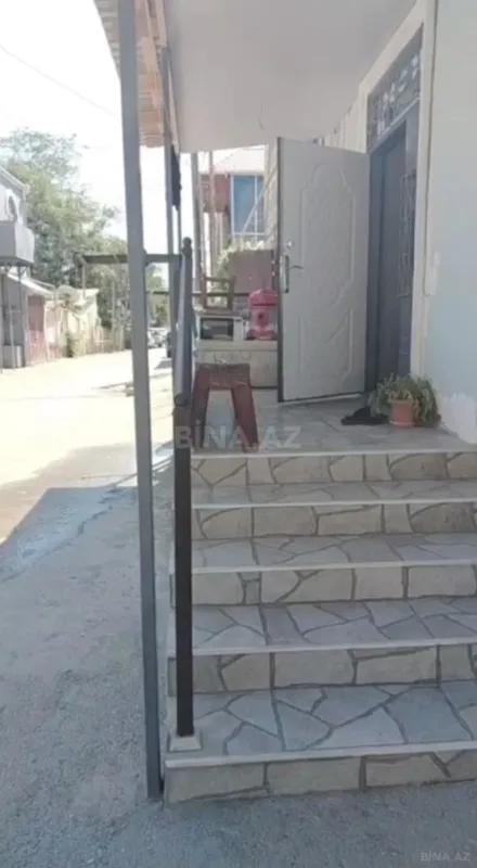 Satılır 4 otaqlı həyət evi 100 m²