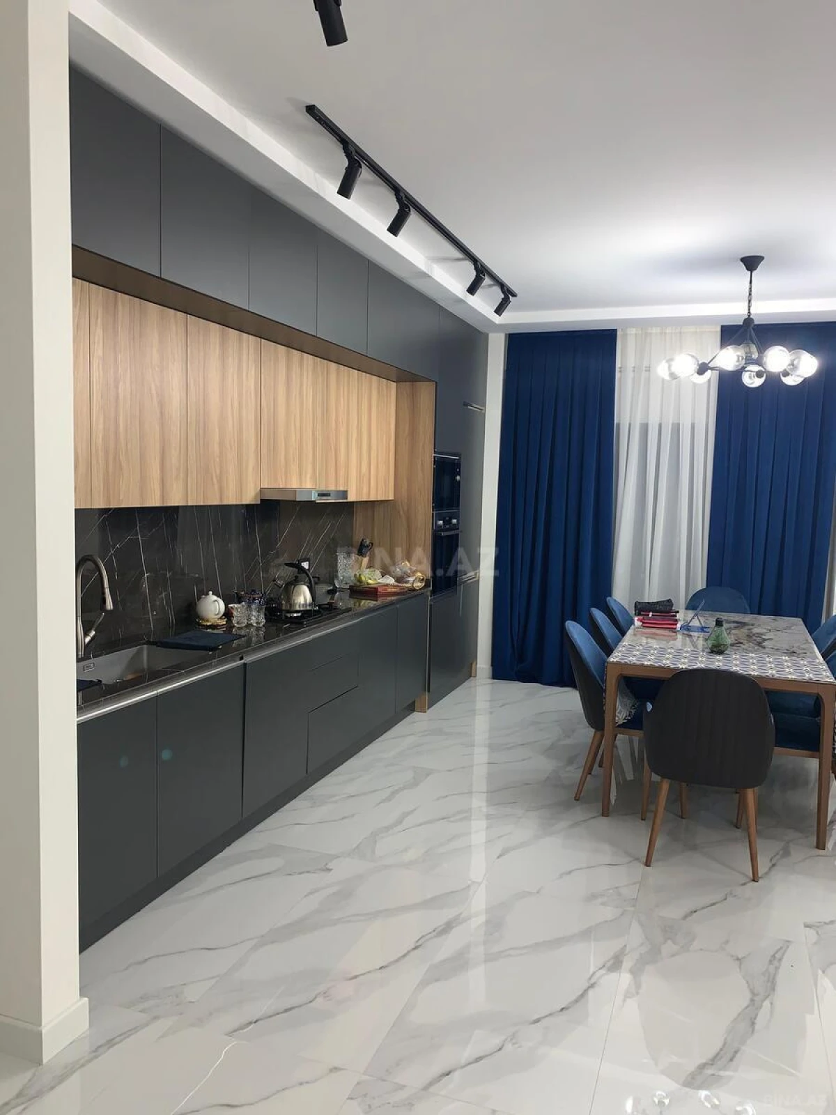 Satılır 3 otaqlı mənzil 103 m²
