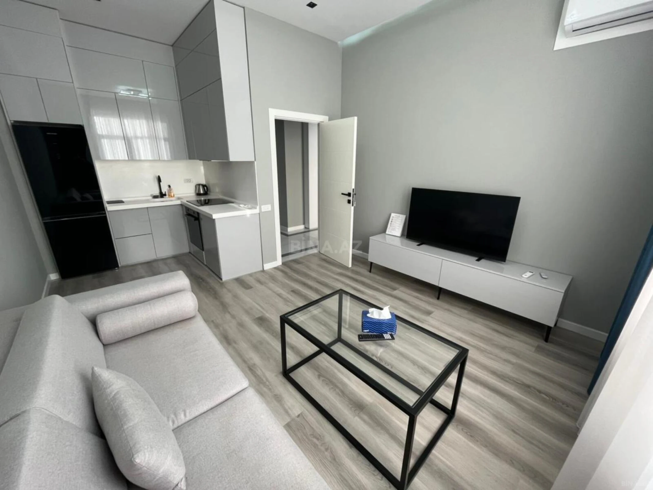 Kirayə verilir 2 otaqlı mənzil 60 m²