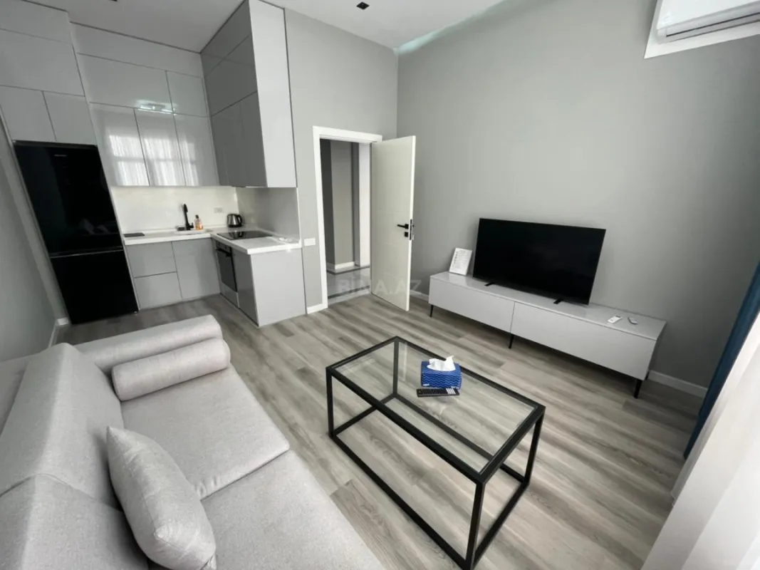 Kirayə verilir 2 otaqlı mənzil 60 m²
