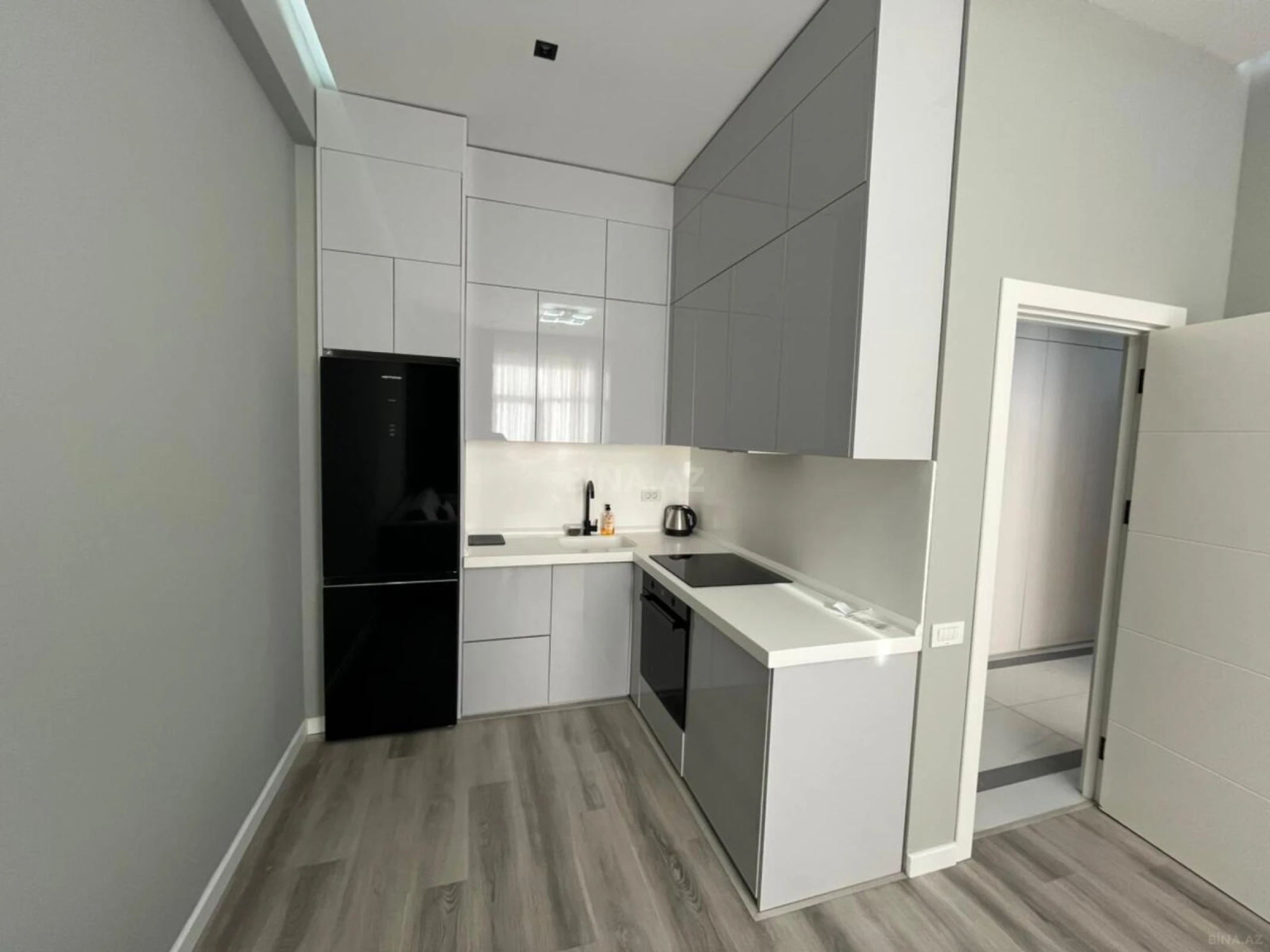 Kirayə verilir 2 otaqlı mənzil 60 m²