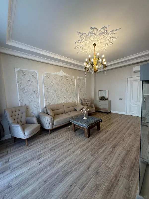 Satılır 2 otaqlı mənzil 91 m²