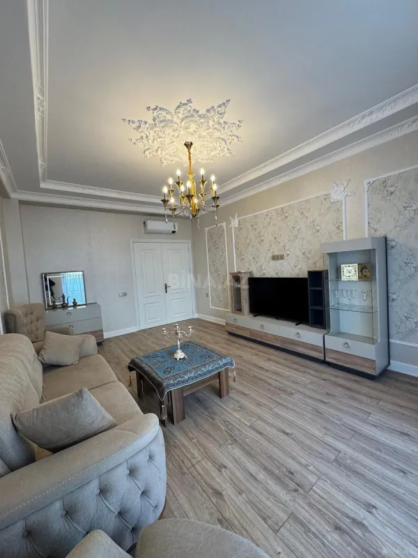 Satılır 2 otaqlı mənzil 91 m²