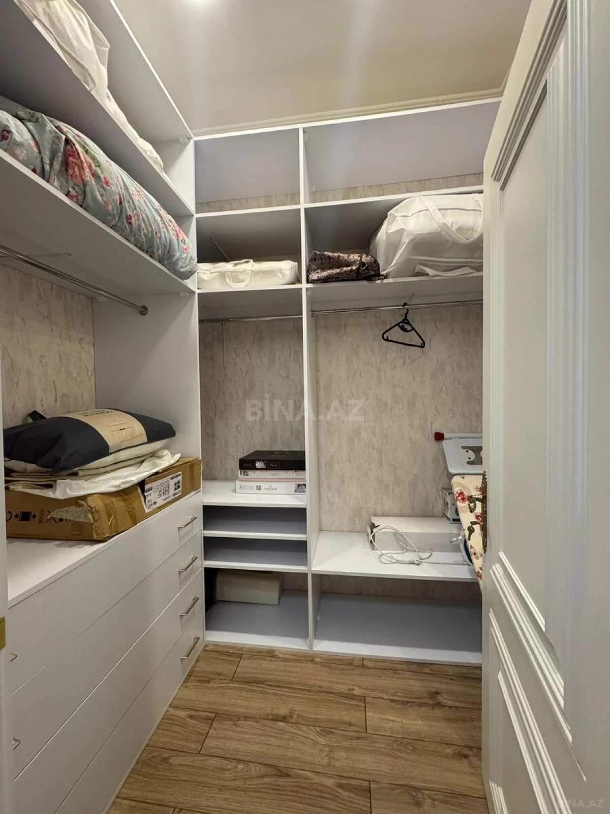 Satılır 2 otaqlı mənzil 91 m²