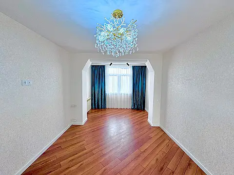 Satılır 2 otaqlı mənzil 50 m²