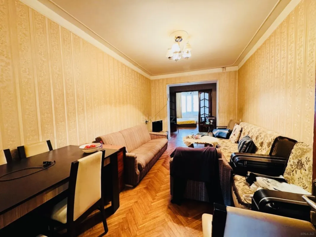 Satılır 4 otaqlı mənzil 92 m²