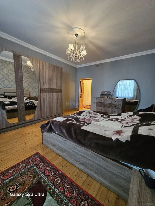Satılır 4 otaqlı həyət evi 140 m²