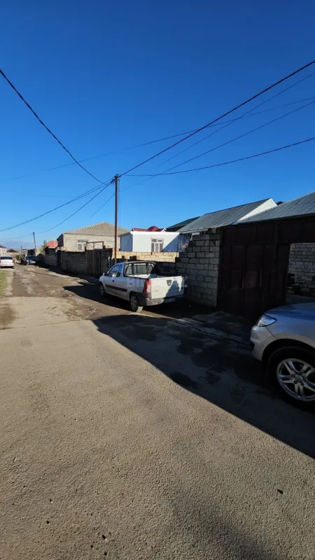 Satılır 4 otaqlı həyət evi 140 m²