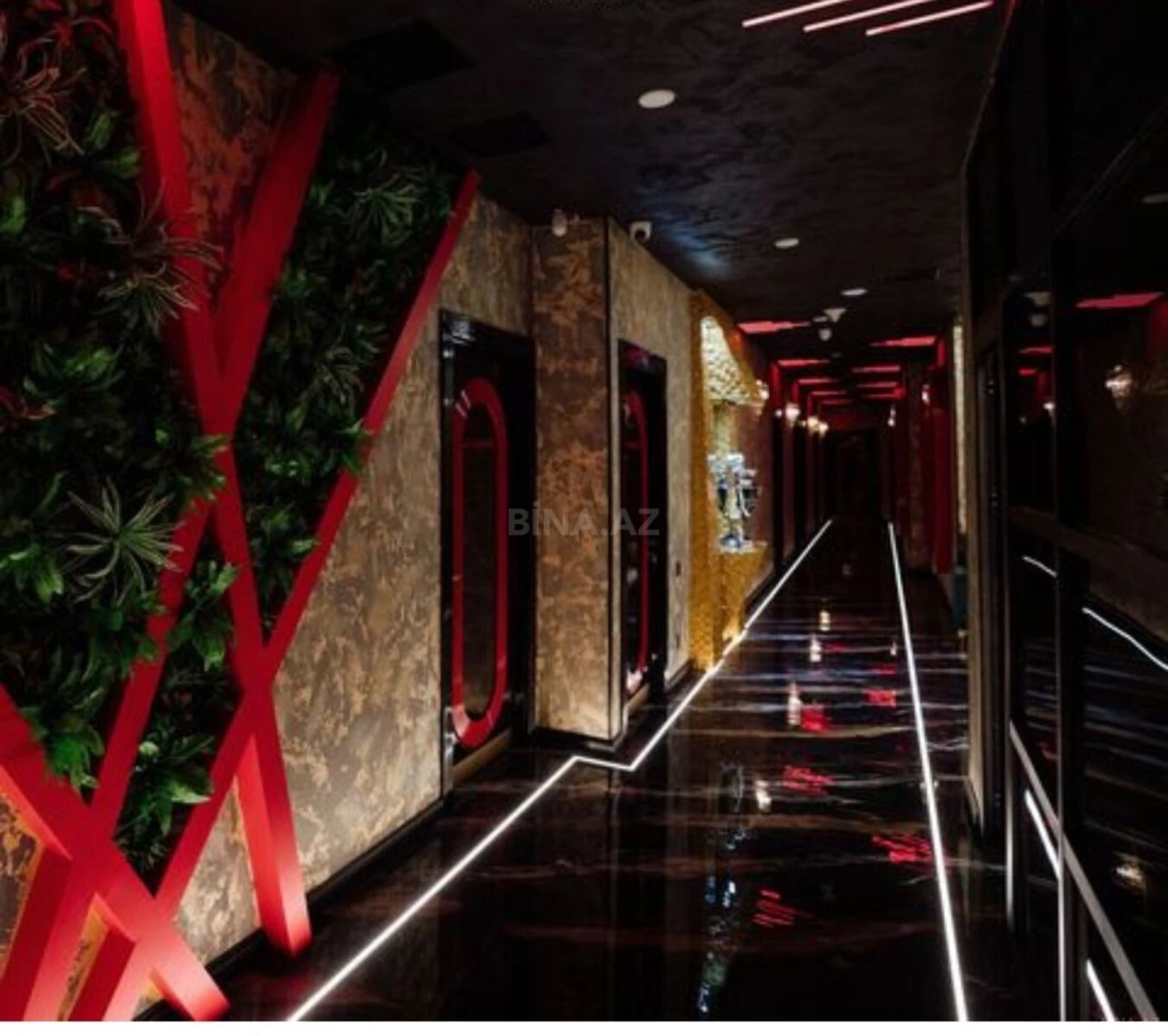 Satılır obyekt 250 m²