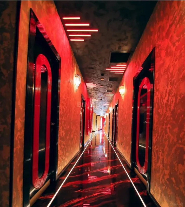 Satılır obyekt 250 m²