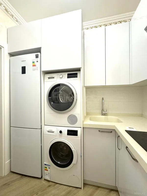 Satılır 2 otaqlı mənzil 64 m²