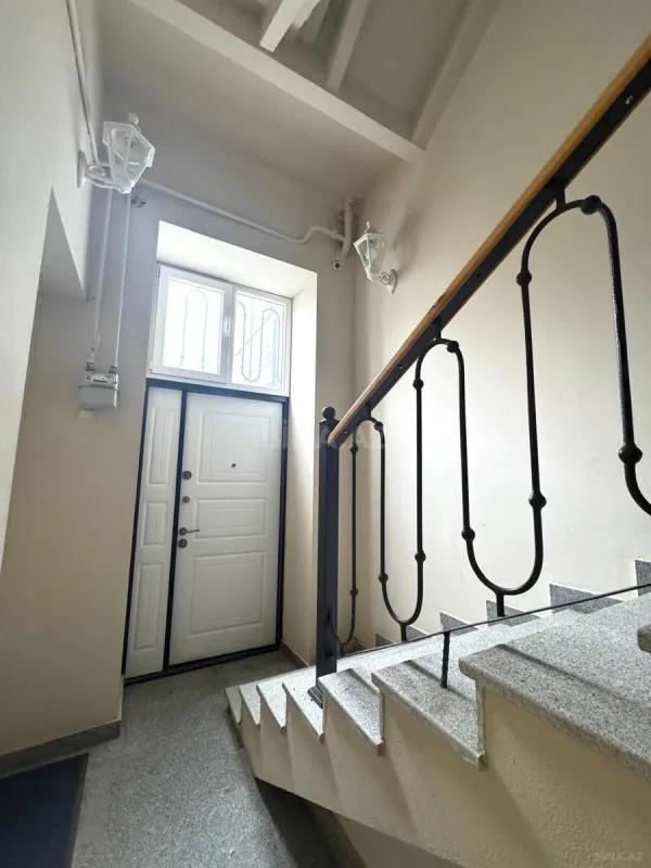 Satılır 2 otaqlı mənzil 64 m²