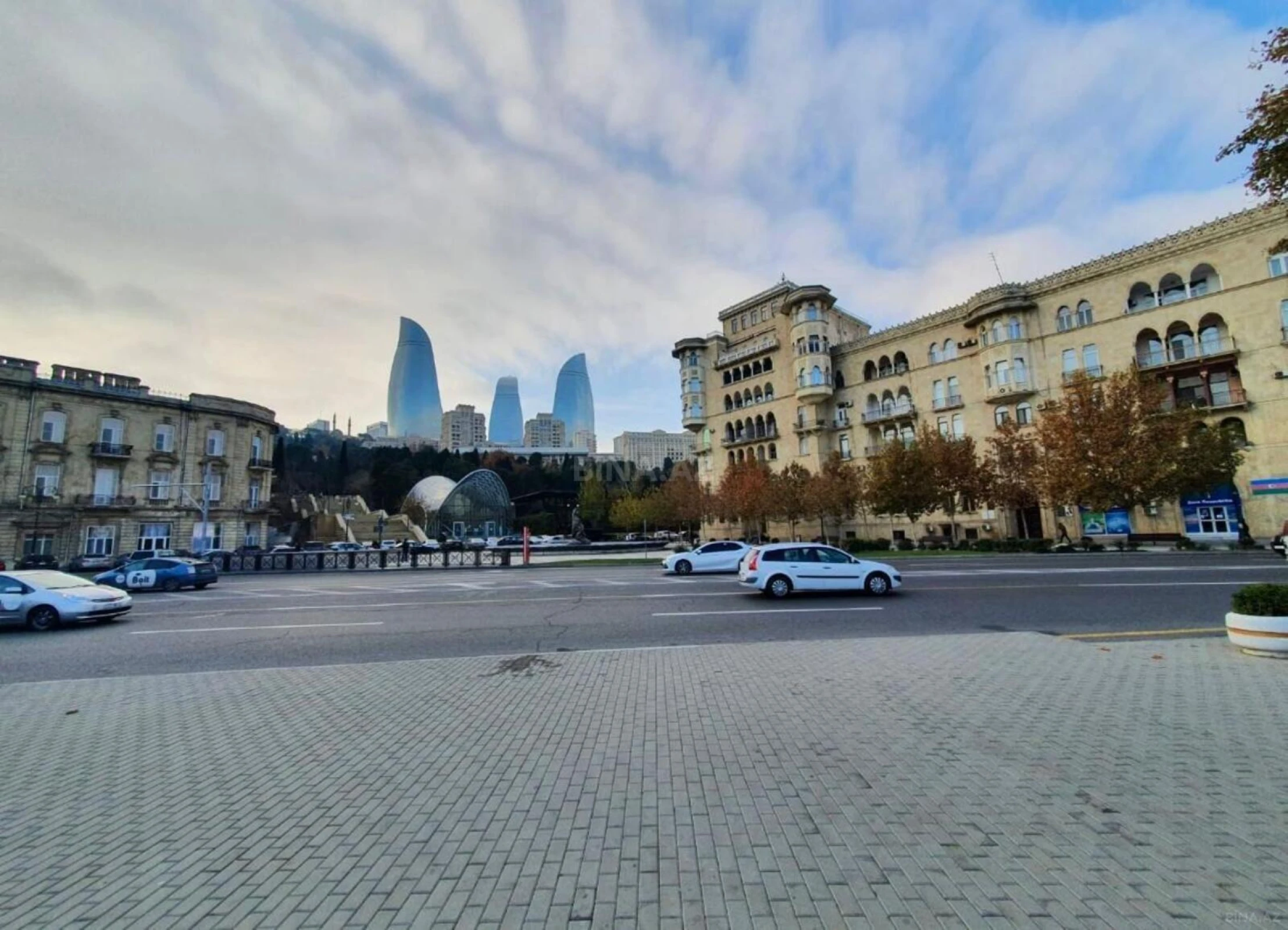 Satılır 2 otaqlı mənzil 64 m²