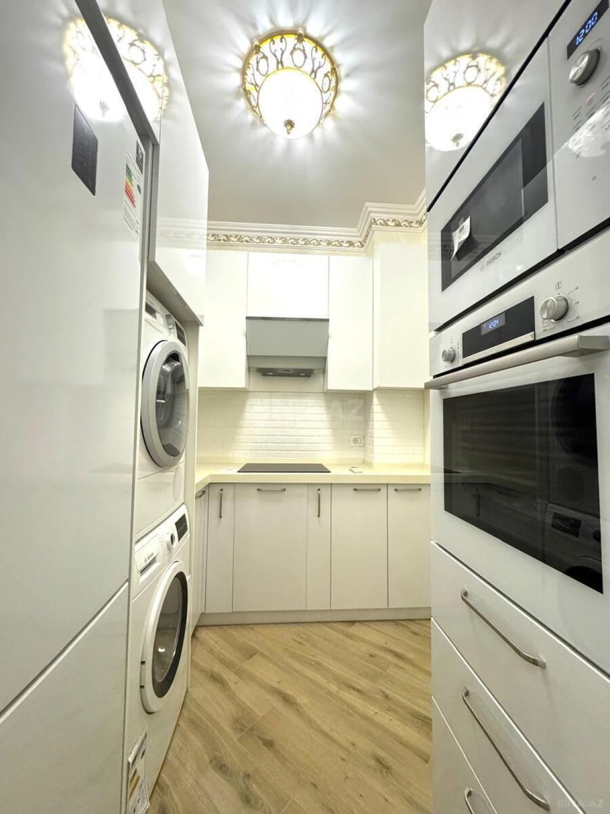 Satılır 2 otaqlı mənzil 64 m²