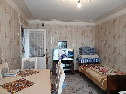 Satılır 1 otaqlı mənzil 40 m²