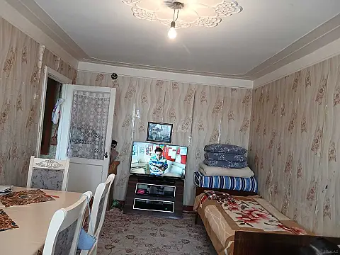 Satılır 1 otaqlı mənzil 40 m²