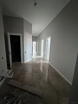 Satılır 3 otaqlı mənzil 125 m²