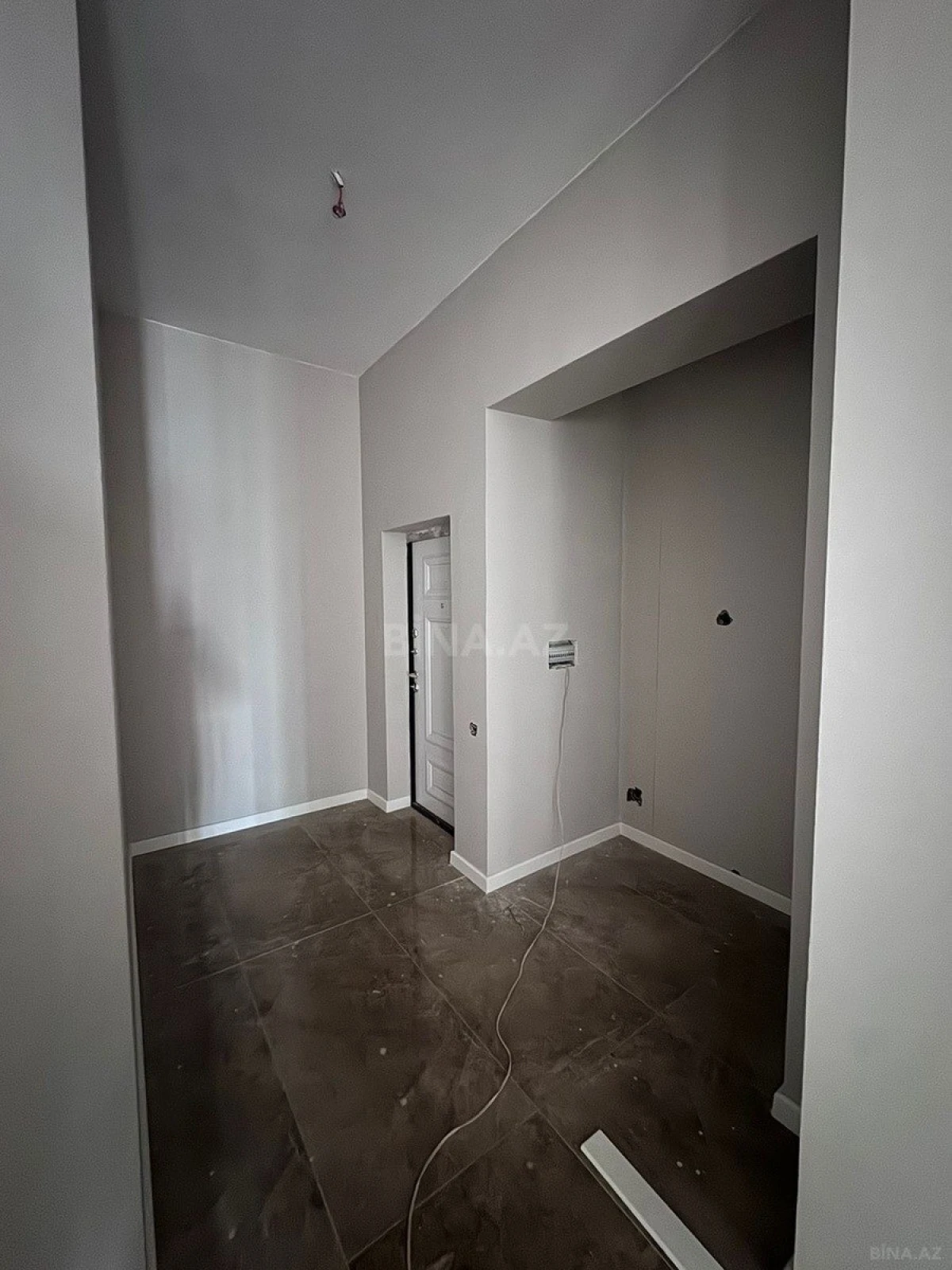 Satılır 3 otaqlı mənzil 125 m²