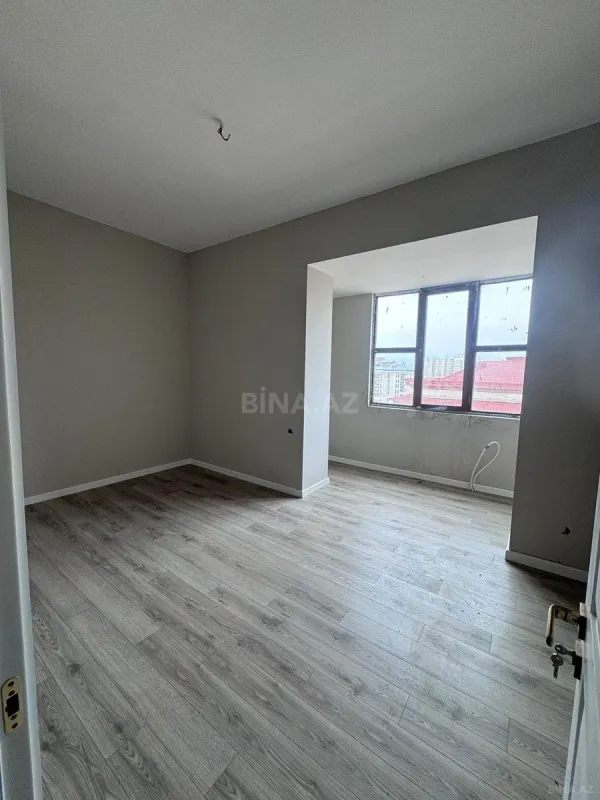 Satılır 3 otaqlı mənzil 125 m²