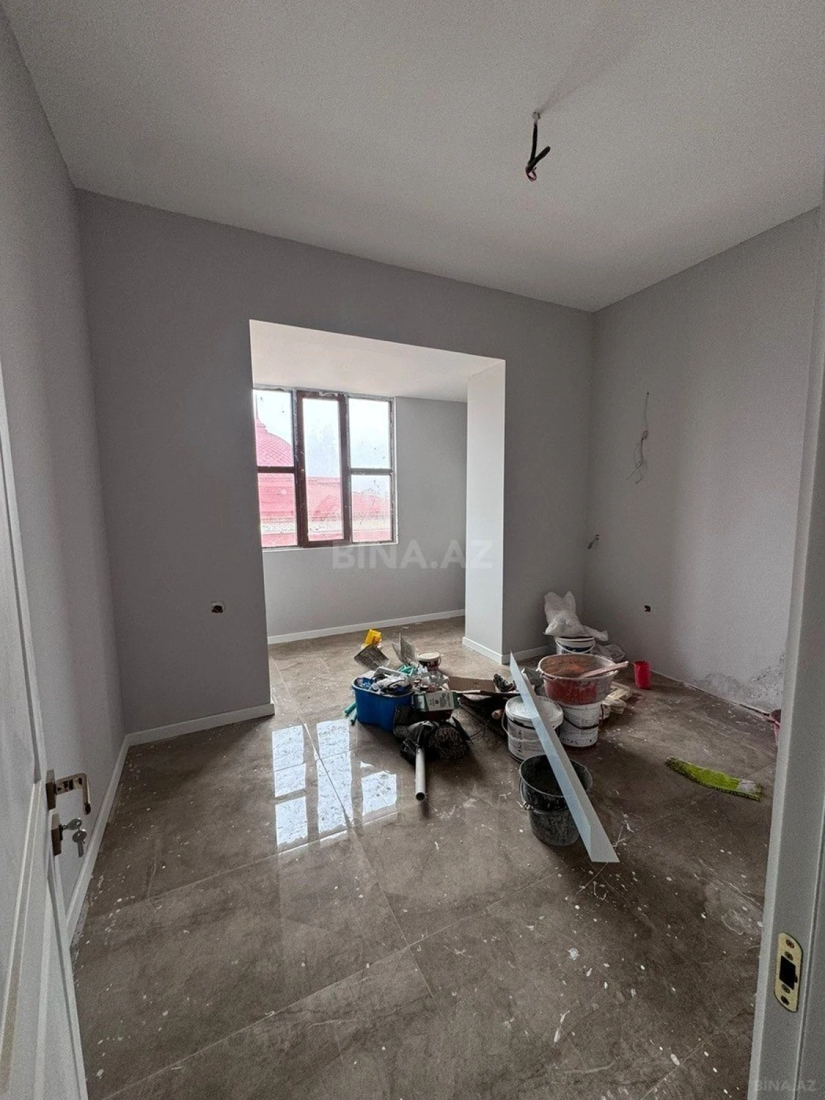 Satılır 3 otaqlı mənzil 125 m²