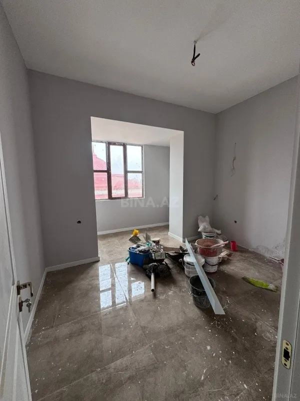 Satılır 3 otaqlı mənzil 125 m²