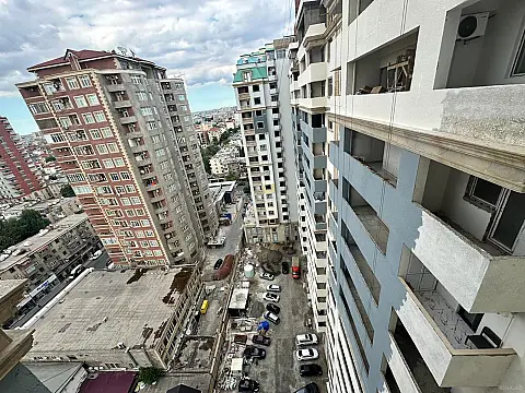 Satılır 5 otaqlı mənzil 320 m²