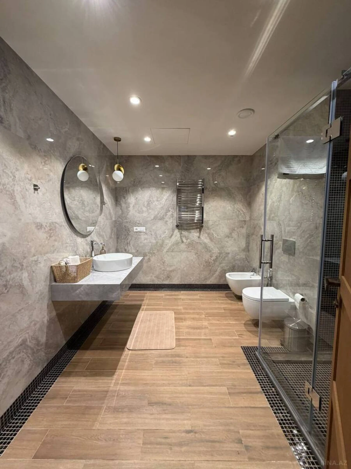 Kirayə verilir 2 otaqlı mənzil 90 m²