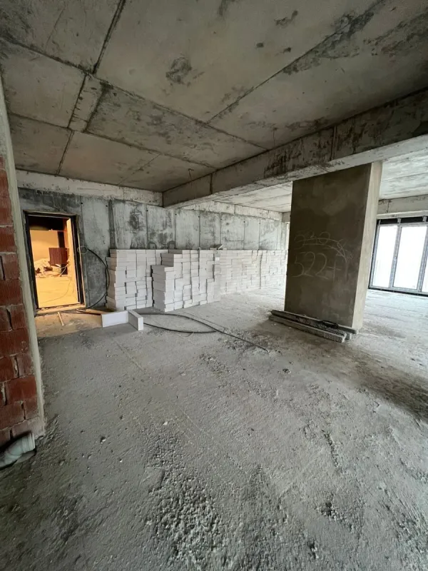 Satılır 3 otaqlı mənzil 124 m²