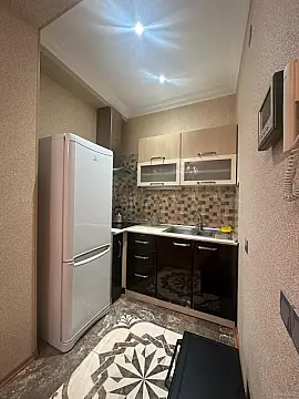 Kirayə verilir 2 otaqlı mənzil 70 m²