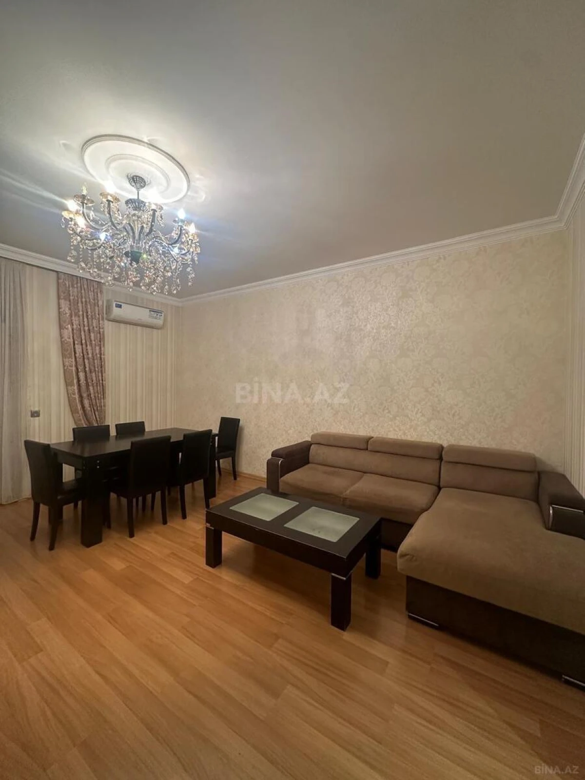 Kirayə verilir 2 otaqlı mənzil 70 m²