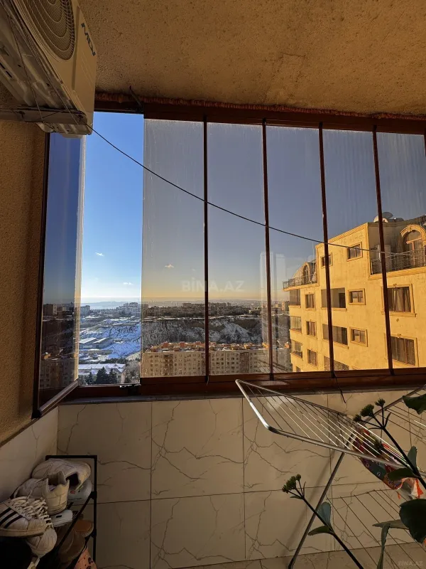 Satılır 3 otaqlı mənzil 130 m²