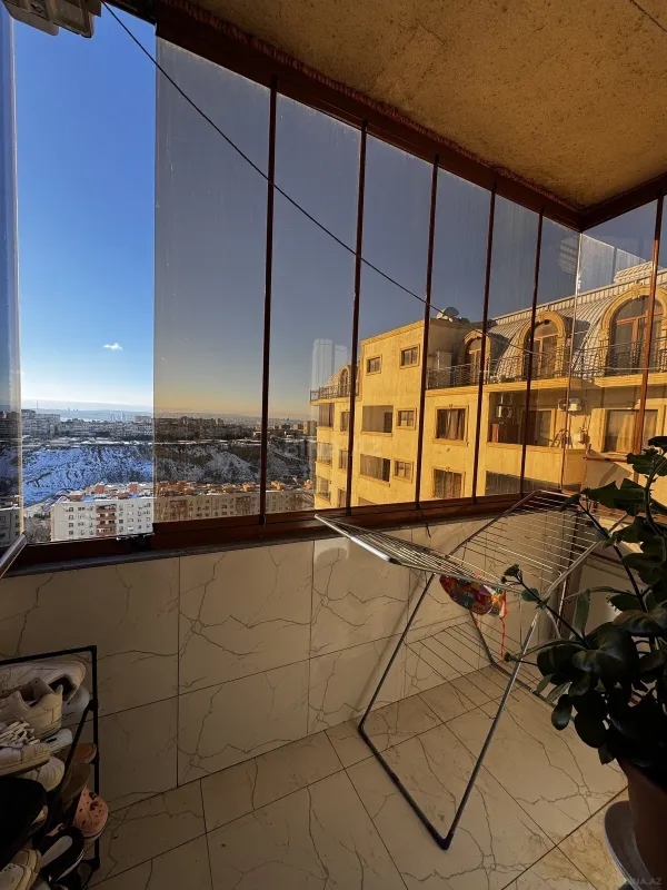 Satılır 3 otaqlı mənzil 130 m²