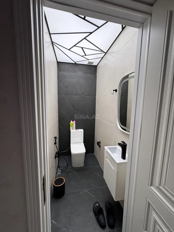 Satılır 3 otaqlı mənzil 130 m²