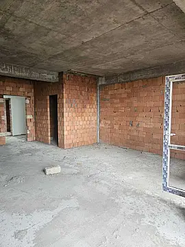 Satılır 2 otaqlı mənzil 67 m²