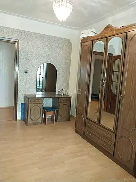 Kirayə verilir 2 otaqlı mənzil 74 m²