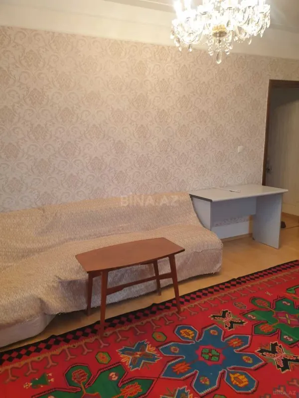 Kirayə verilir 2 otaqlı mənzil 74 m²
