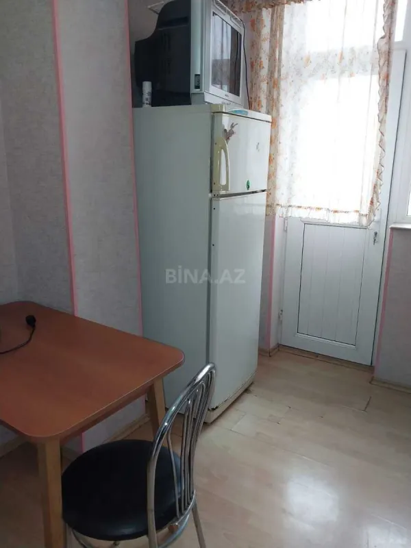 Kirayə verilir 2 otaqlı mənzil 74 m²