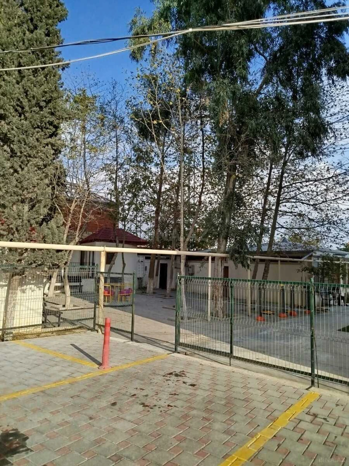 Satılır 2 otaqlı mənzil 100 m²