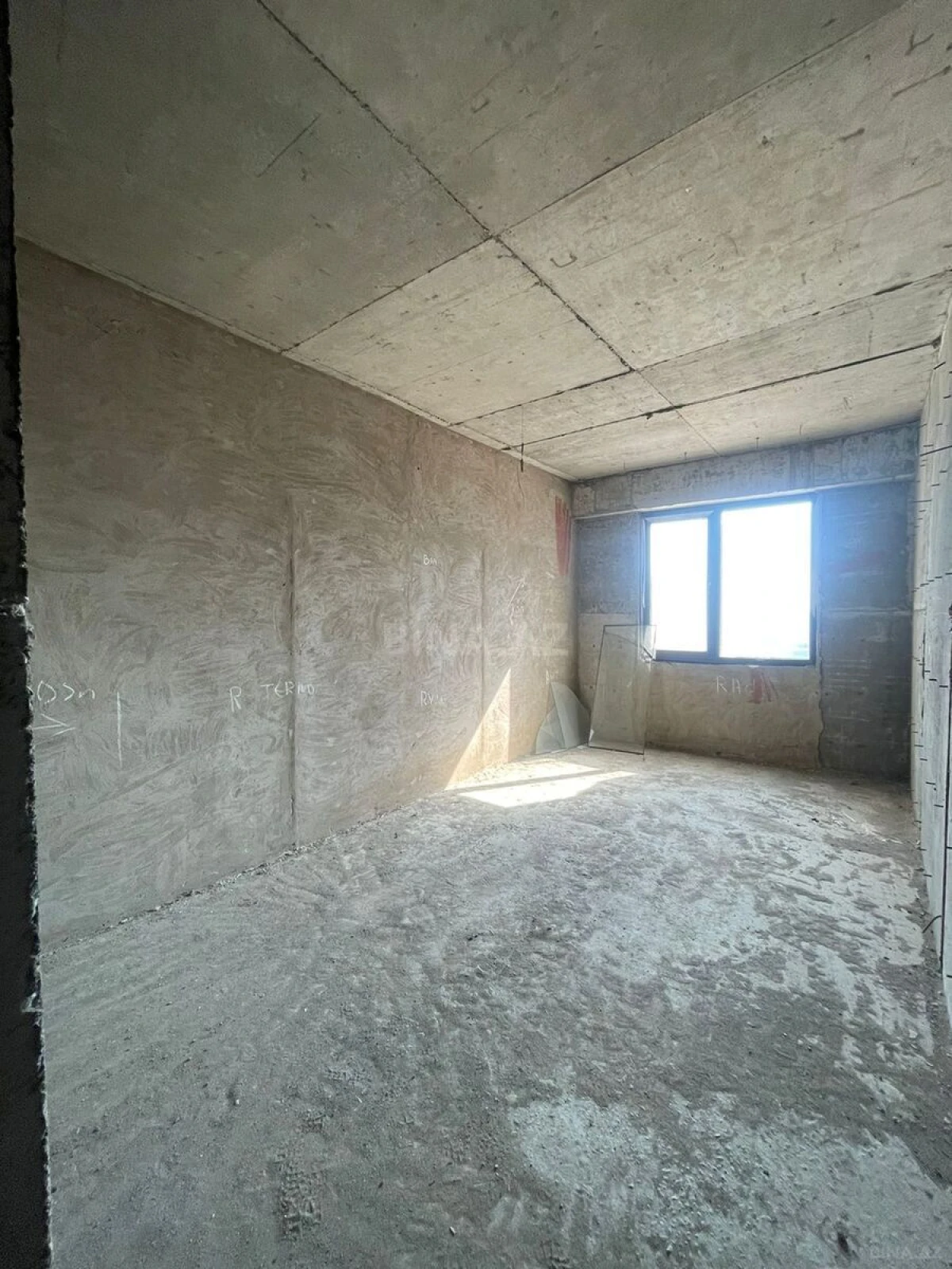 Satılır 2 otaqlı mənzil 100 m²