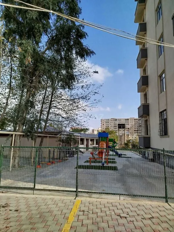 Satılır 2 otaqlı mənzil 100 m²