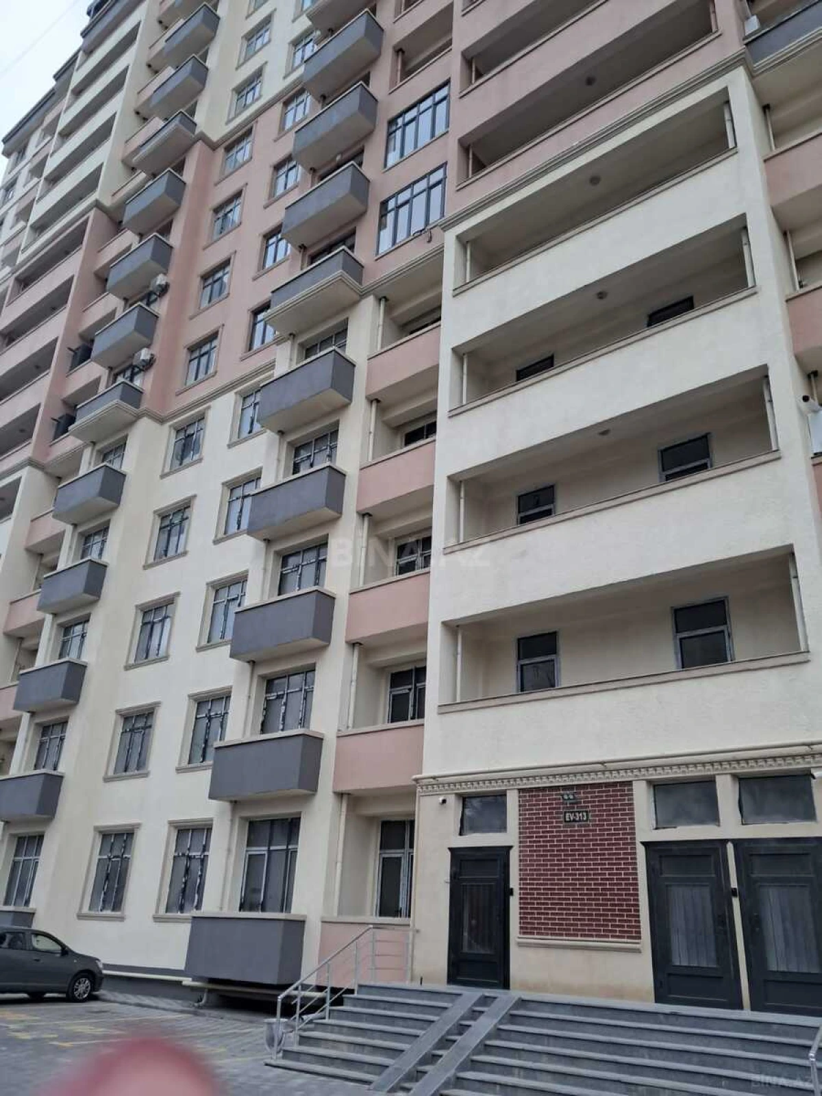 Satılır 2 otaqlı mənzil 100 m²