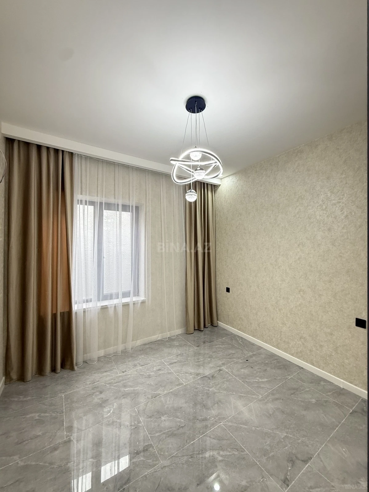 Satılır 4 otaqlı həyət evi 125 m²